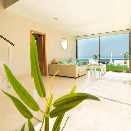 Luxury Vista De Mar 别墅 *